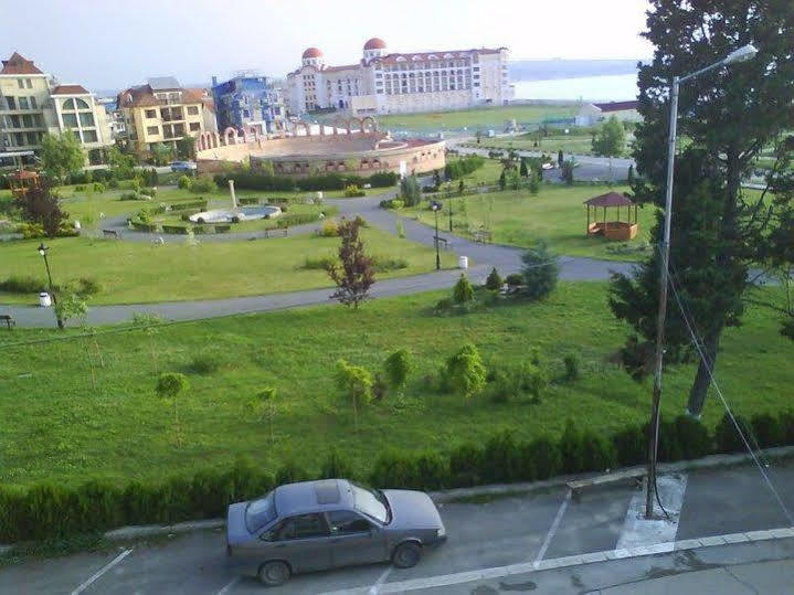 Къща за гости Ивет Обзор Екстериор снимка